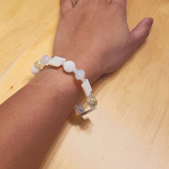 Beaded Jewlery - Picture 5 of 7